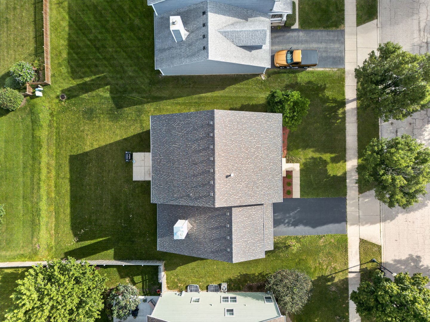 3020 Chalkstone Avenue, Elgin, IL 60124
