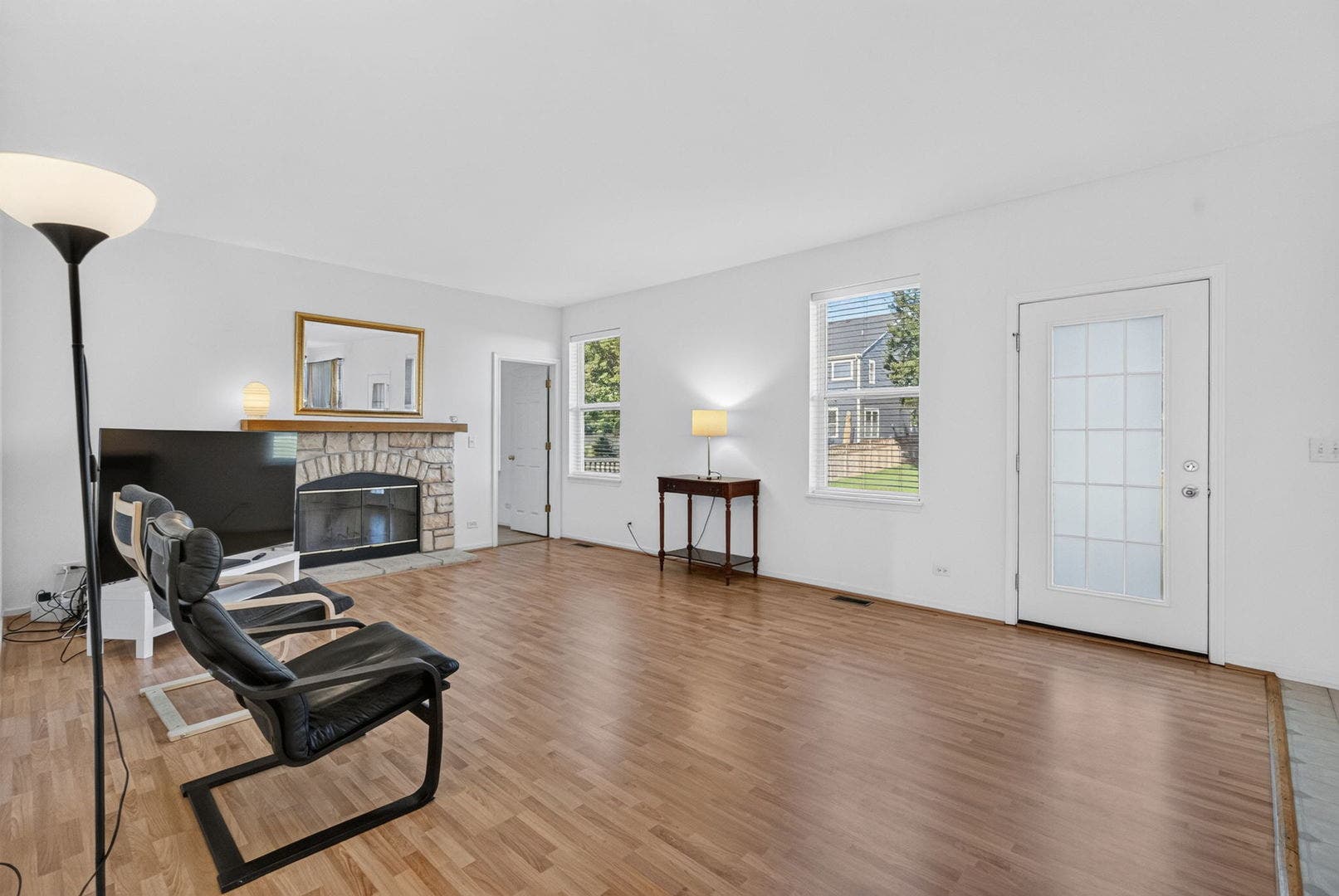 3020 Chalkstone Avenue, Elgin, IL 60124