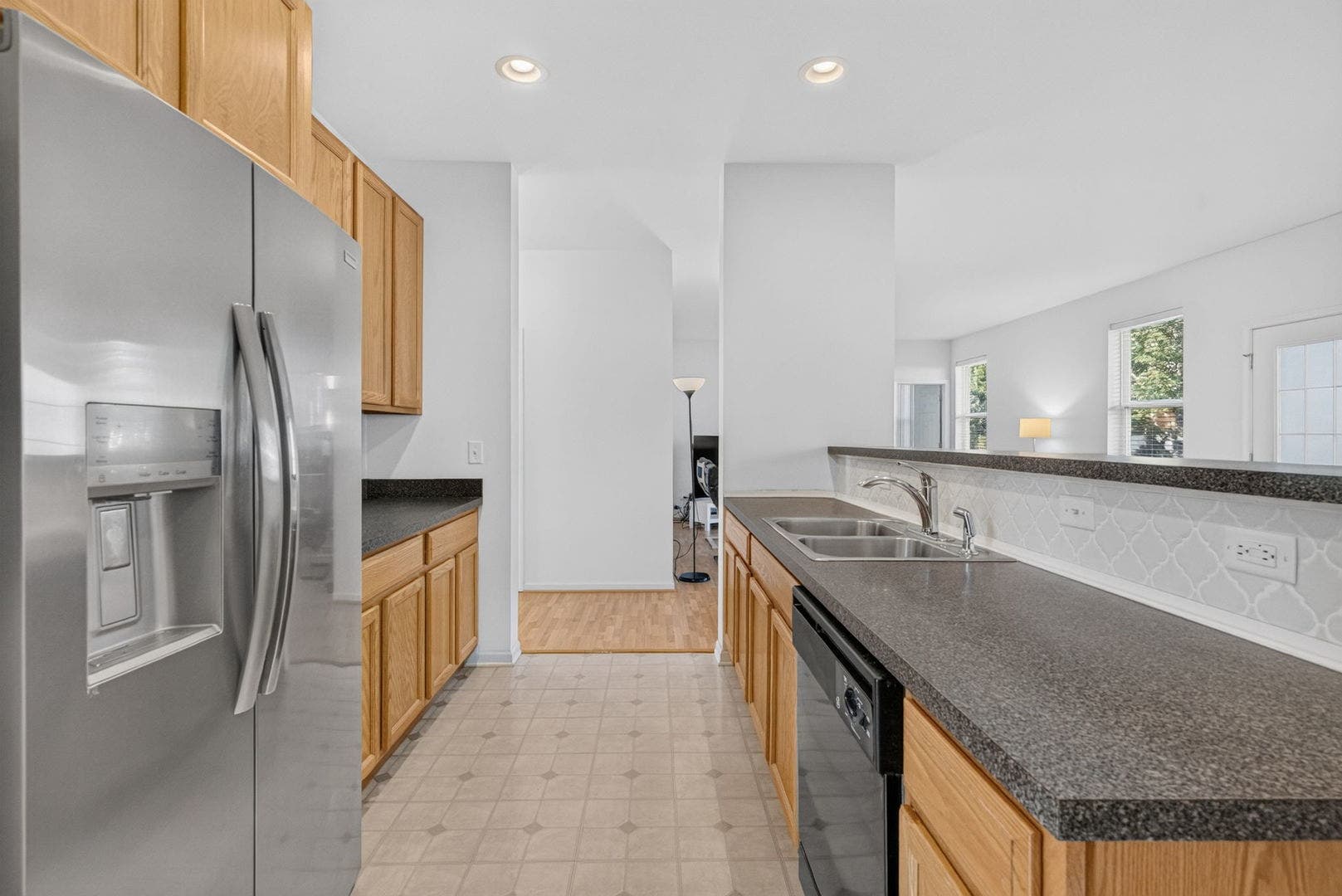 3020 Chalkstone Avenue, Elgin, IL 60124