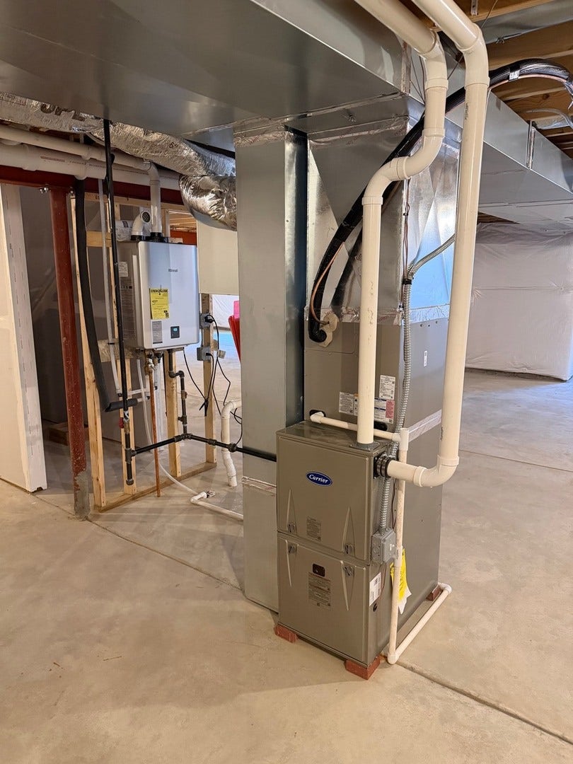 6208 Longford Lane, Tinley Park, IL 60477 High Efficiency Furnace!!