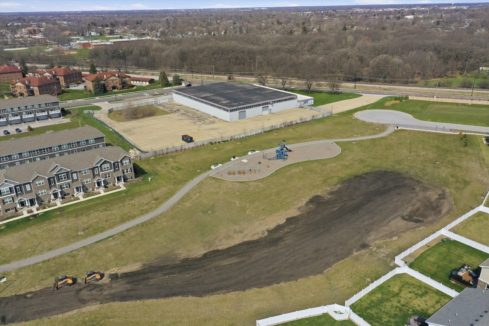 6208 Longford Lane, Tinley Park, IL 60477 Neighborhood Park Just Around the Corner!