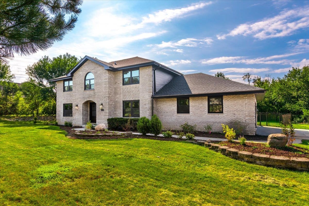 13136 Fox Hill Court, Lemont, IL 60439