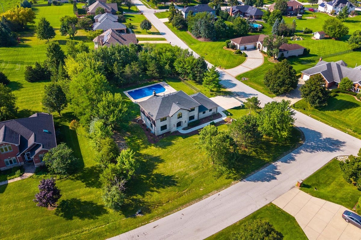 13136 Fox Hill Court, Lemont, IL 60439