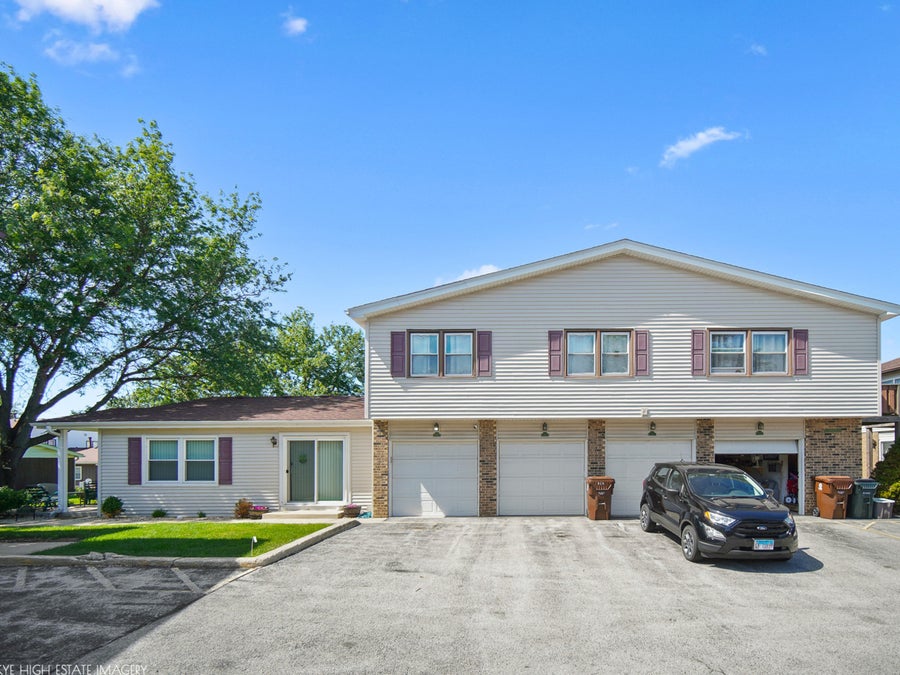 Property photo for 19536 115th Avenue, #B, Mokena, IL