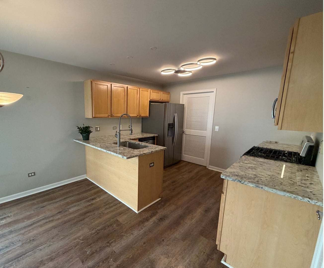 2204 SCOTT Lane, #2204, Aurora, IL 60502