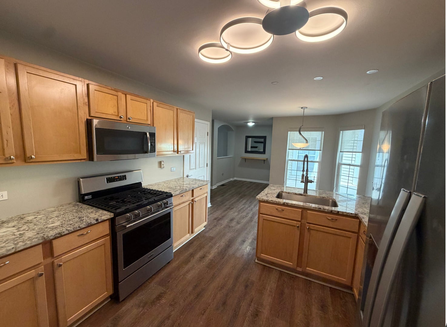2204 SCOTT Lane, #2204, Aurora, IL 60502