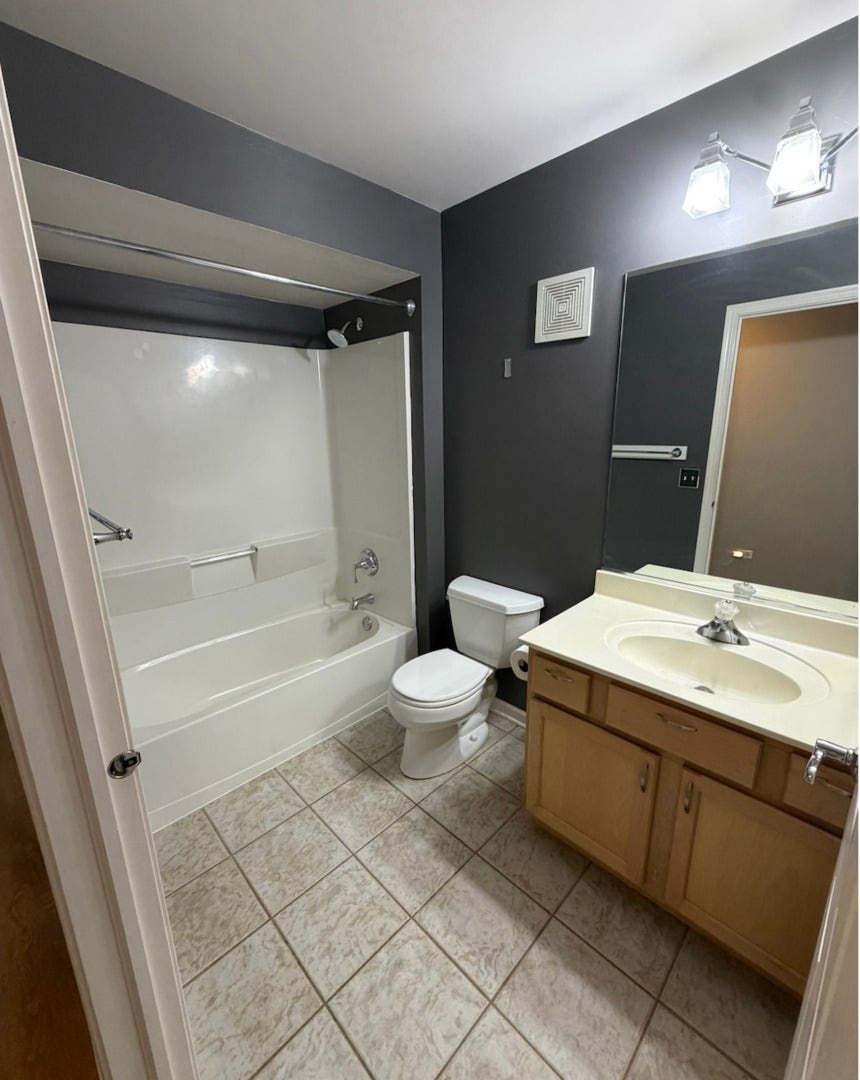 2204 SCOTT Lane, #2204, Aurora, IL 60502