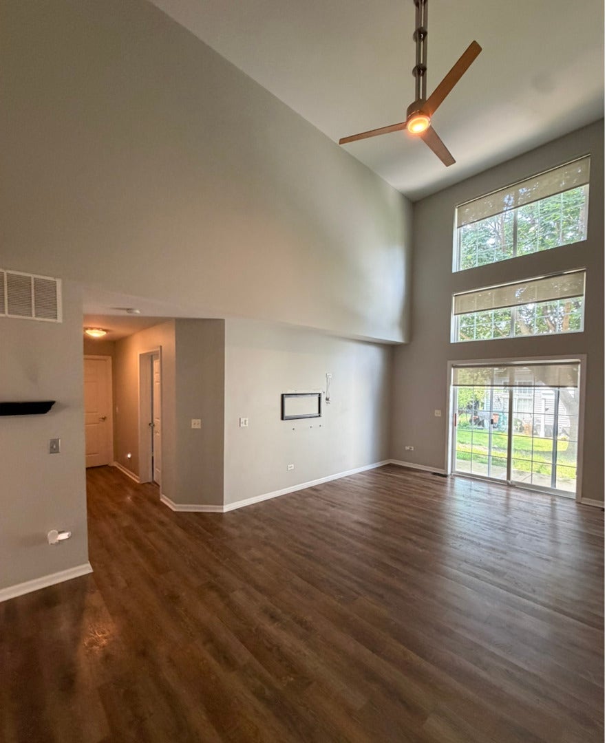 2204 SCOTT Lane, #2204, Aurora, IL 60502
