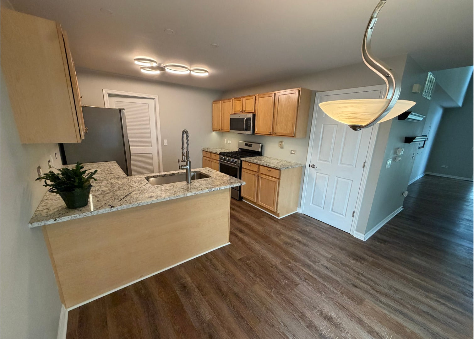 2204 SCOTT Lane, #2204, Aurora, IL 60502