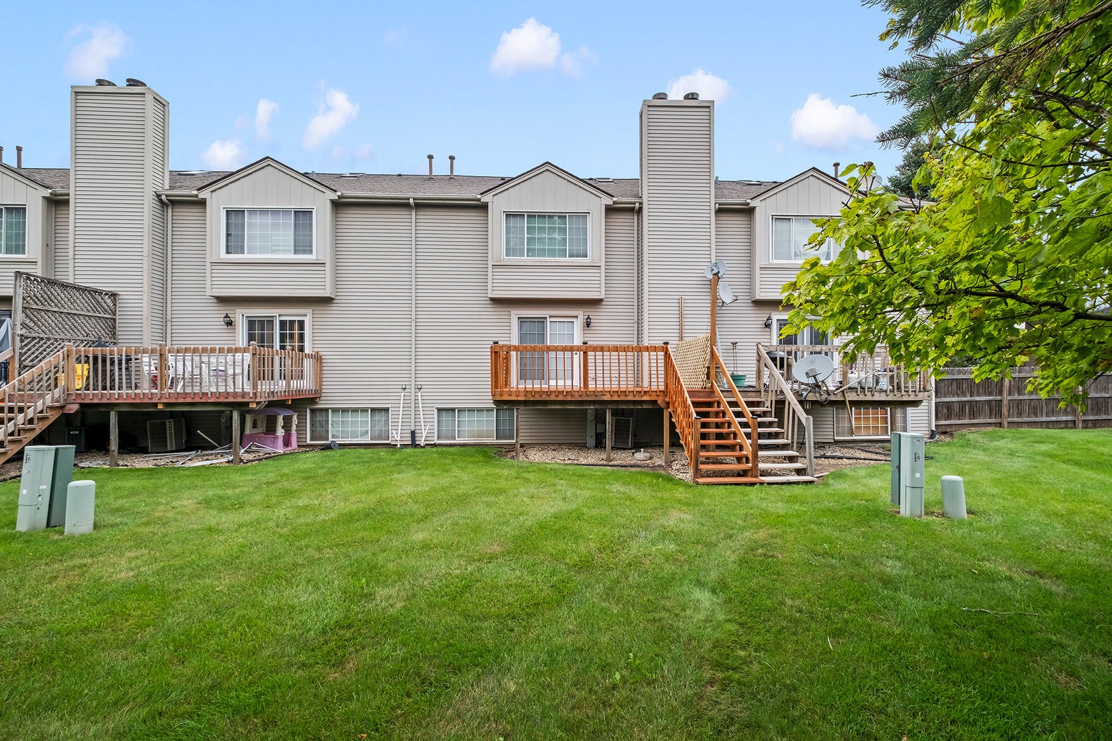 129 W Robinhood Way, Bolingbrook, IL 60440