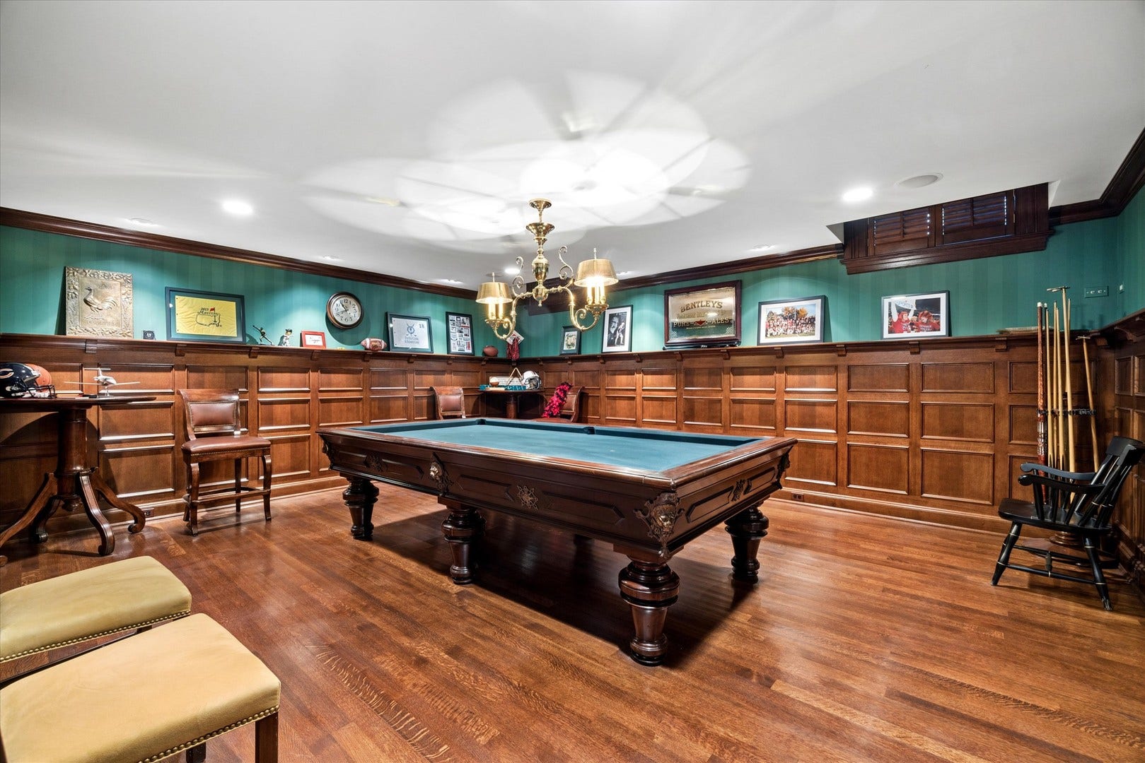 665 Plumtree Road, Glen Ellyn, IL 60137 665 Plumtree Road, Glen Ellyn, IL 60137