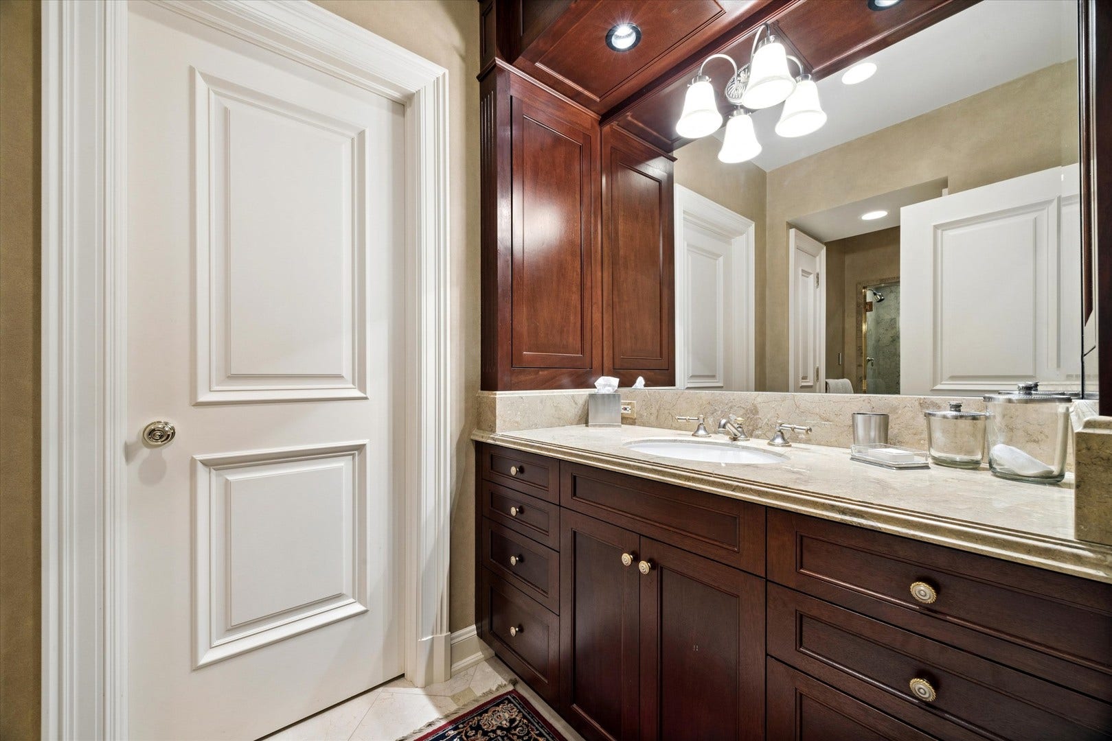 665 Plumtree Road, Glen Ellyn, IL 60137 665 Plumtree Road, Glen Ellyn, IL 60137