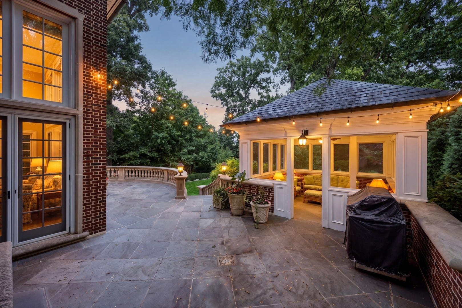 665 Plumtree Road, Glen Ellyn, IL 60137 665 Plumtree Road, Glen Ellyn, IL 60137