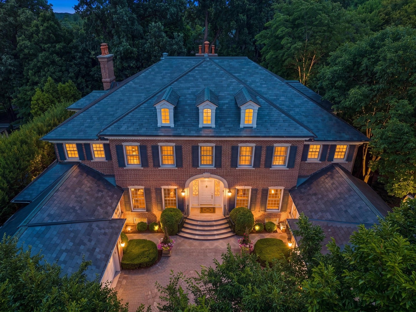 665 Plumtree Road, Glen Ellyn, IL 60137 665 Plumtree Road, Glen Ellyn, IL 60137