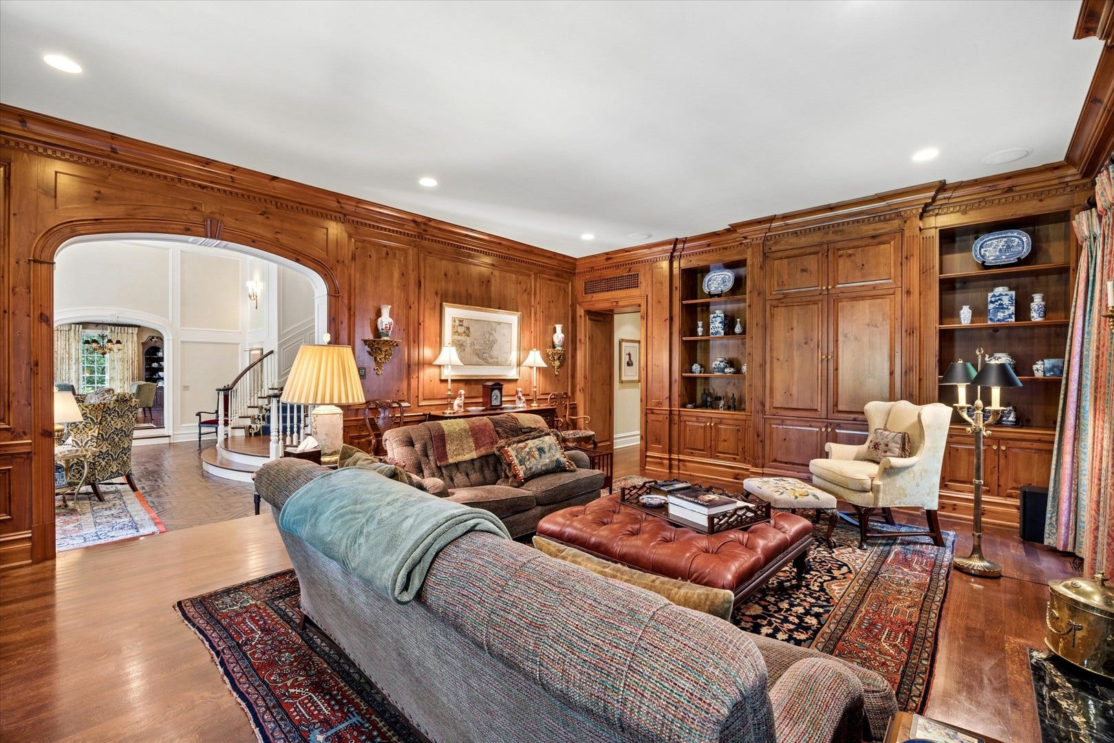 665 Plumtree Road, Glen Ellyn, IL 60137 665 Plumtree Road, Glen Ellyn, IL 60137