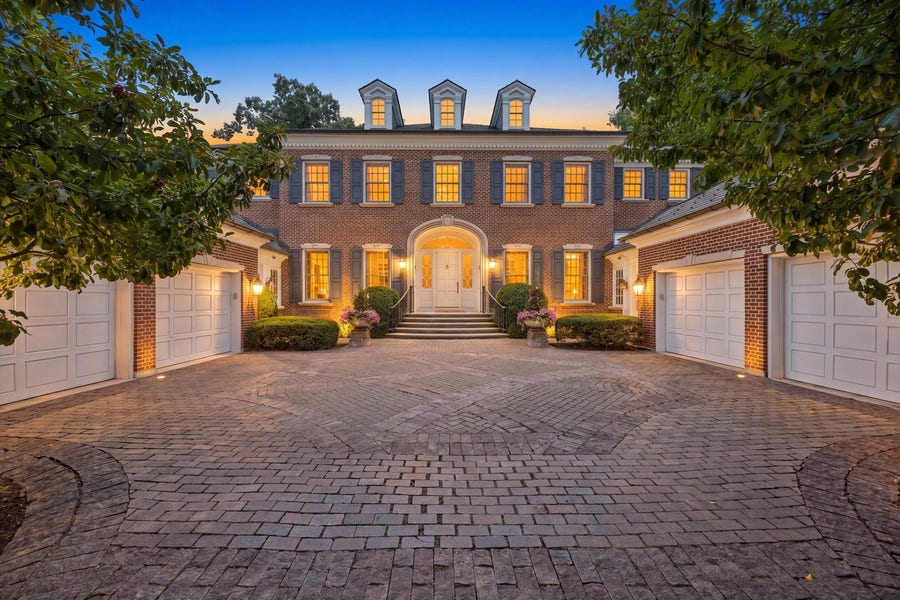 Property photo for 665 Plumtree Road, Glen Ellyn, IL