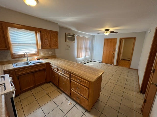 7946 Nordica Avenue, #2, Burbank, IL 60459 7946 Nordica Avenue, #2, Burbank, IL 60459
