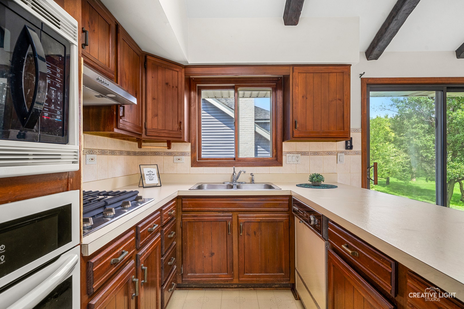 3149 Venard Road, Downers Grove, IL 60515