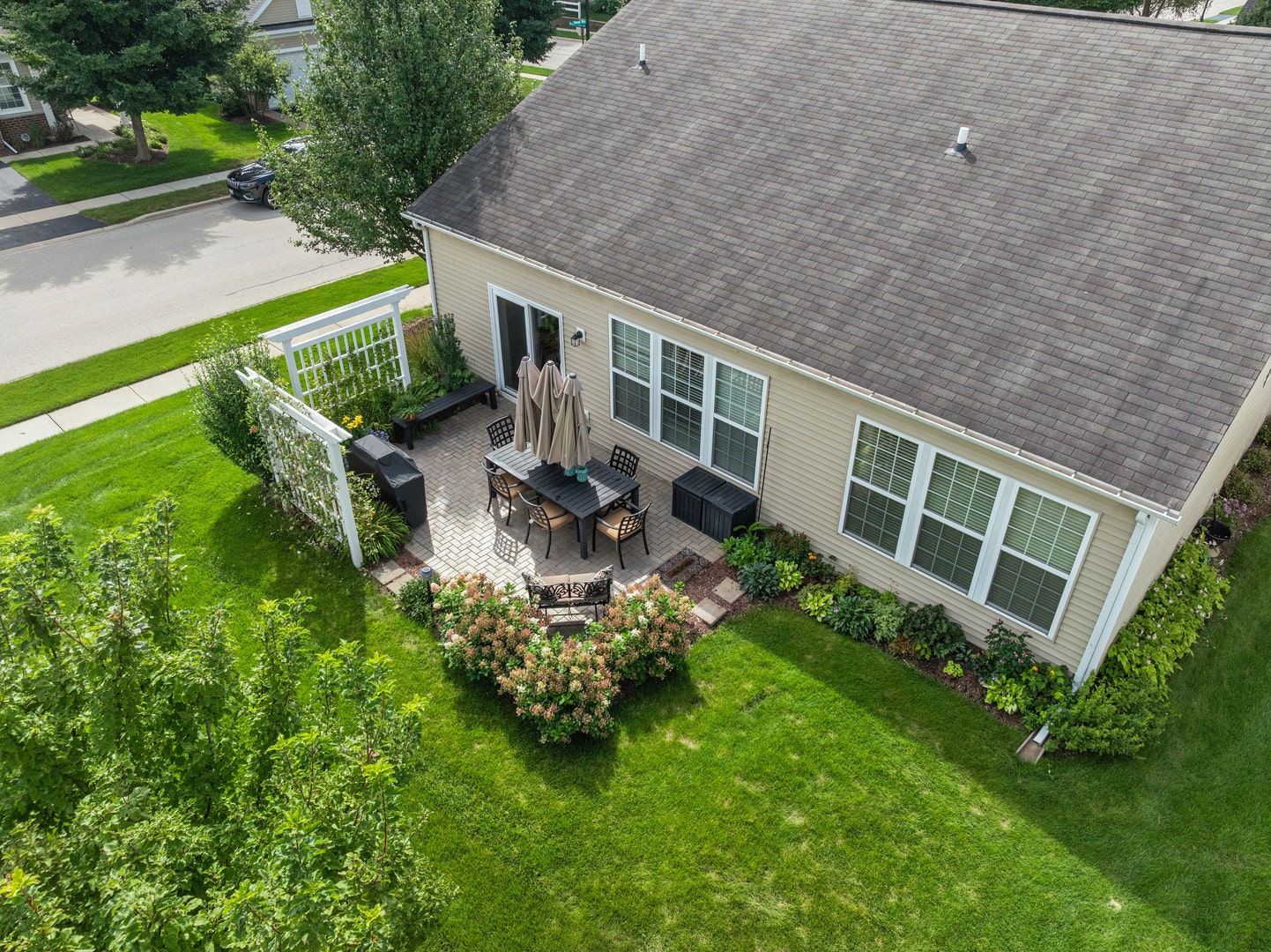 2751 Beacon Point Circle, Elgin, IL 60124