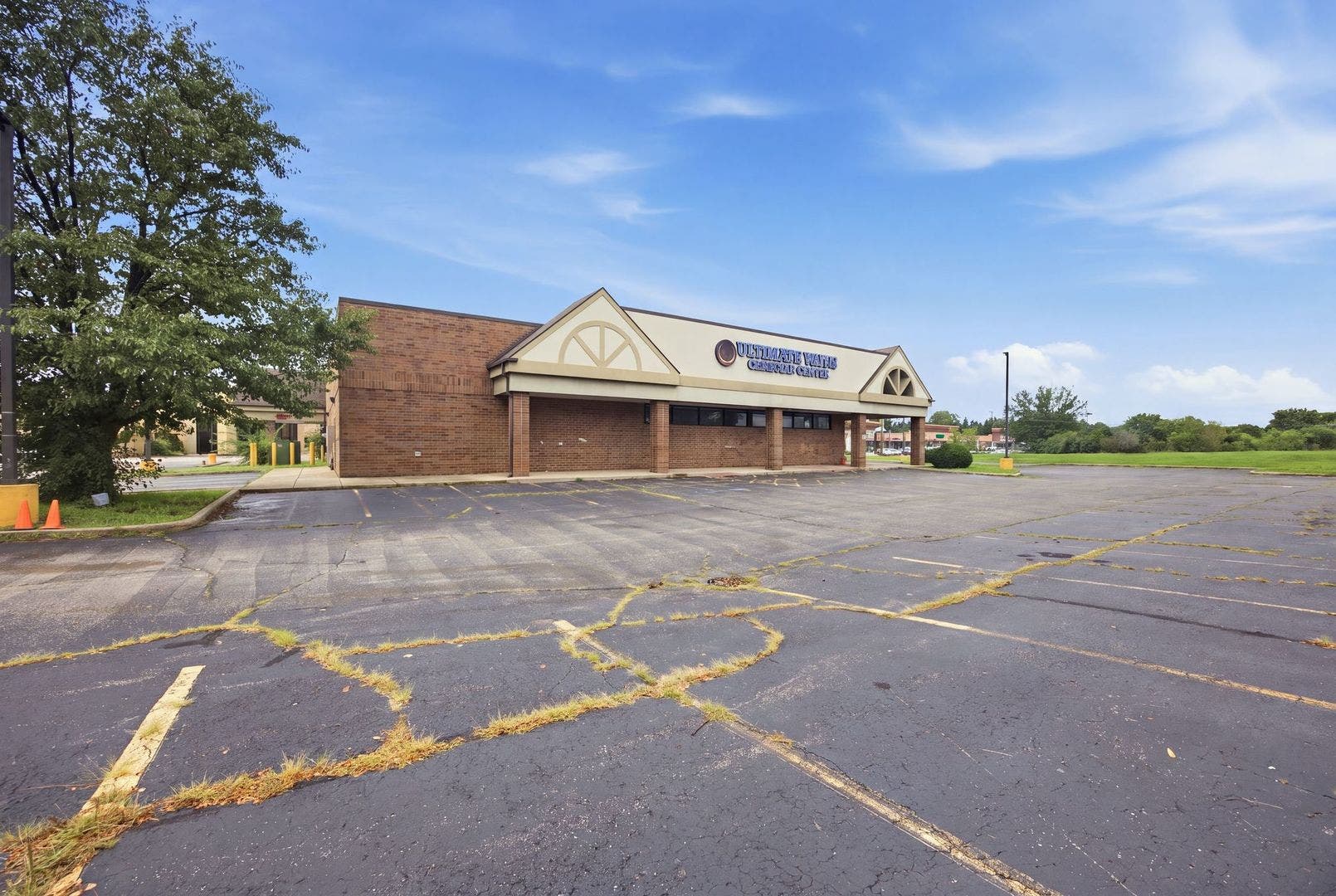 683 83rd Street, Bolingbrook, IL 60440 683 83rd Street, Bolingbrook, IL 60440