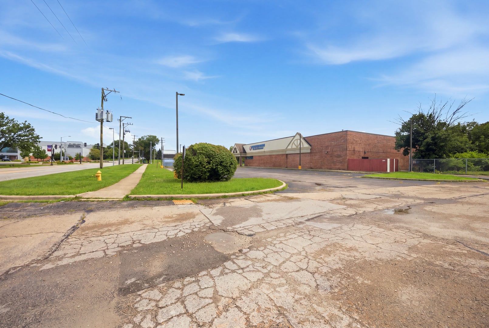 683 83rd Street, Bolingbrook, IL 60440 683 83rd Street, Bolingbrook, IL 60440