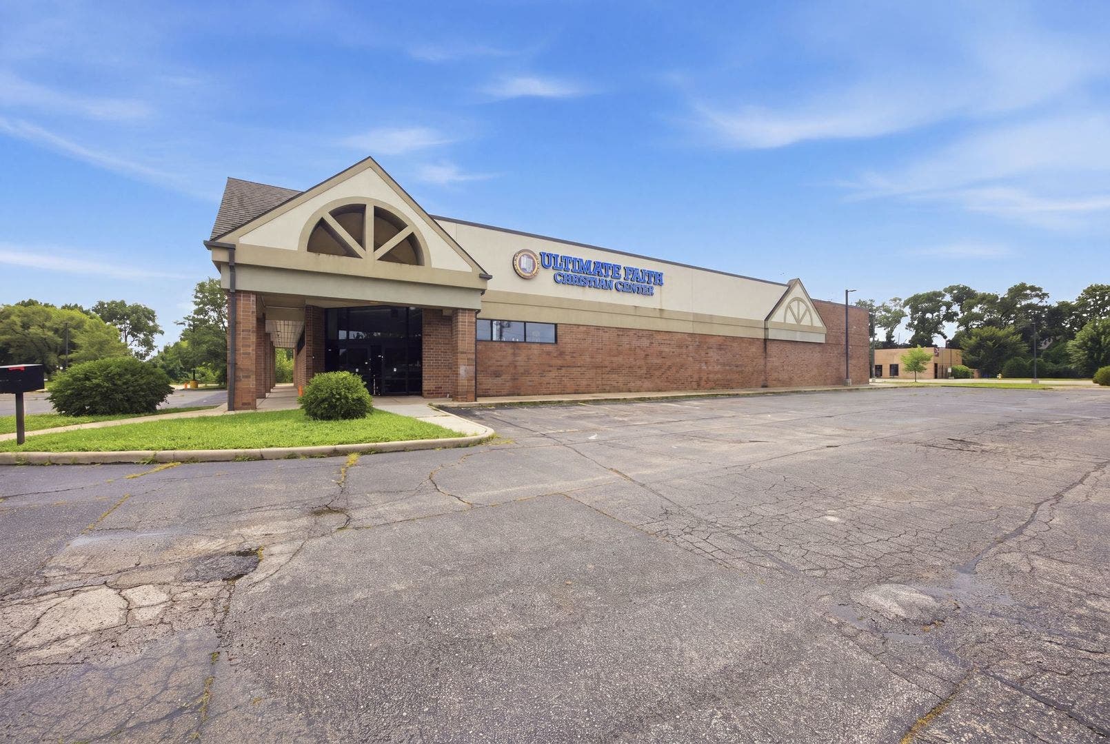 683 83rd Street, Bolingbrook, IL 60440 683 83rd Street, Bolingbrook, IL 60440