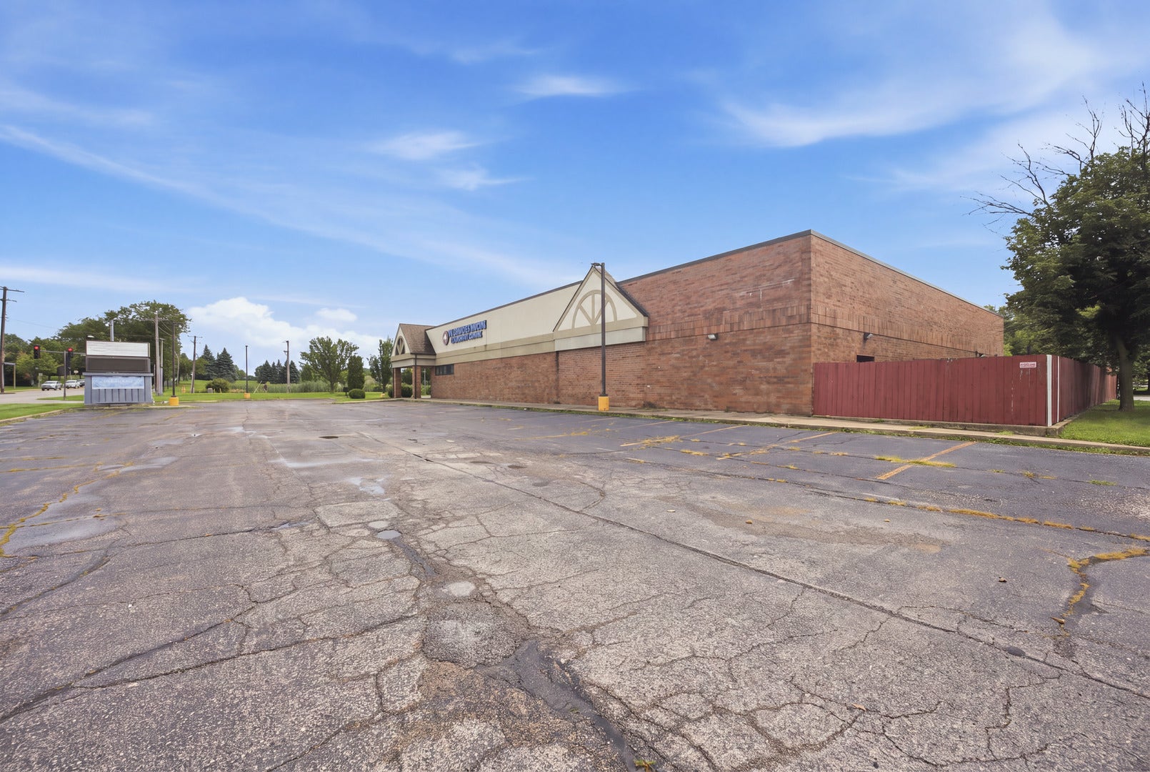 683 83rd Street, Bolingbrook, IL 60440 683 83rd Street, Bolingbrook, IL 60440