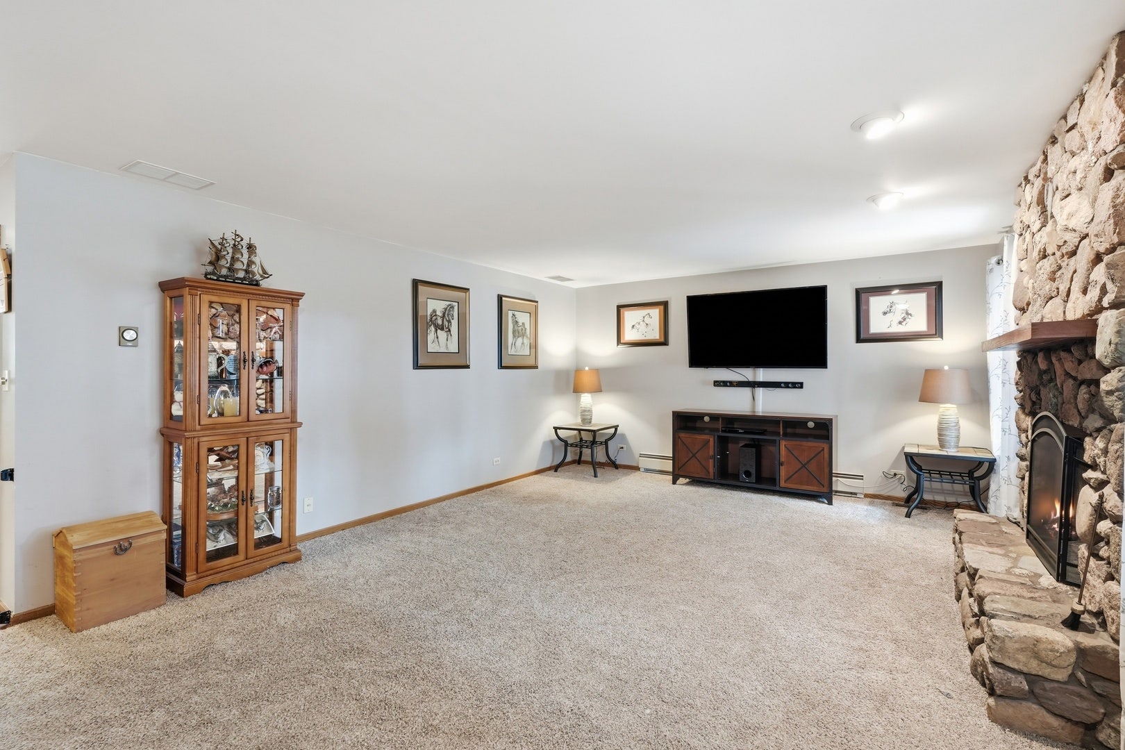 711 Miller Street, Beecher, IL 60401 711 Miller Street, Beecher, IL 60401