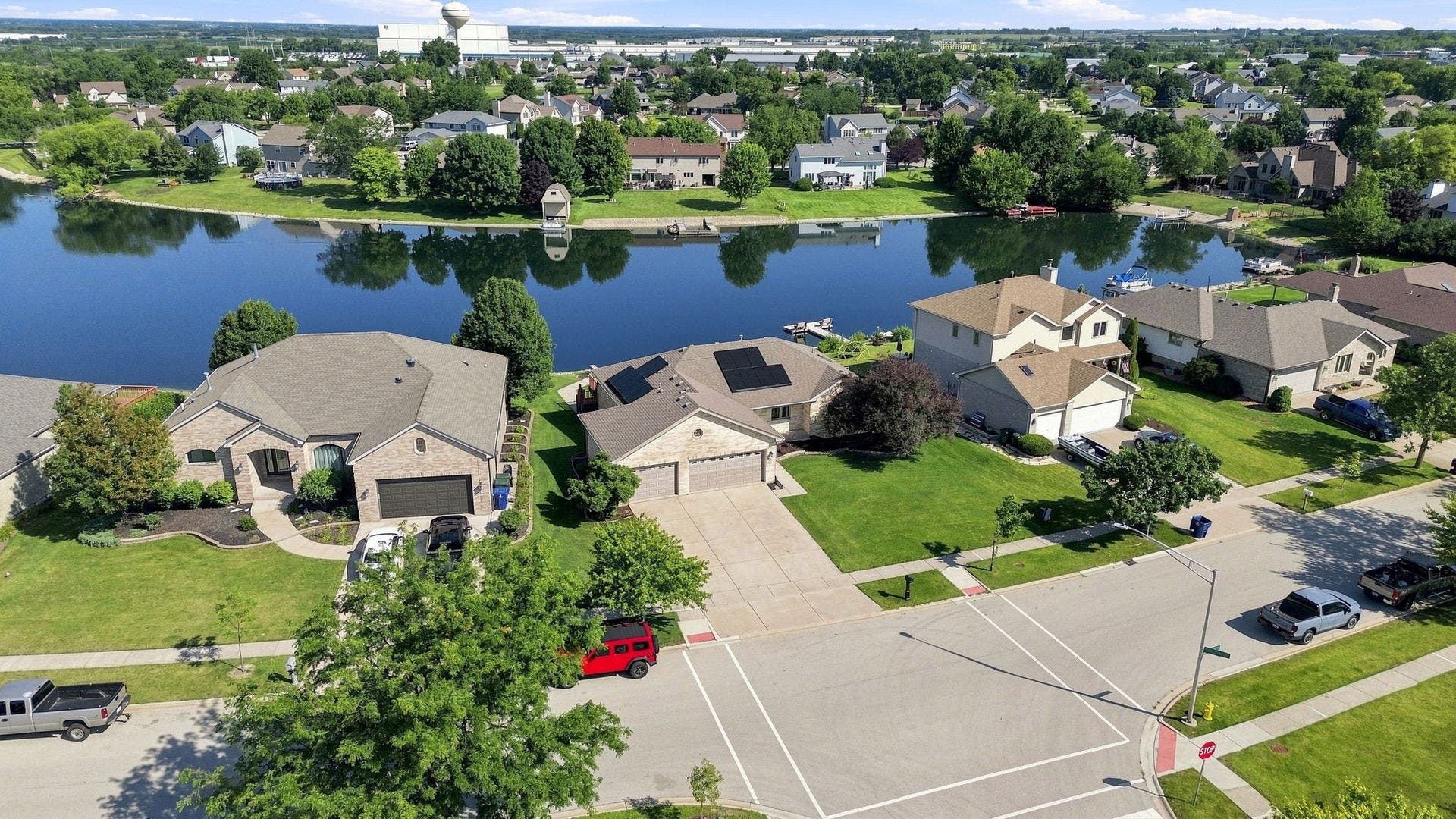 611 Edgewater Drive, Minooka, IL 60447 611 Edgewater Drive, Minooka, IL 60447