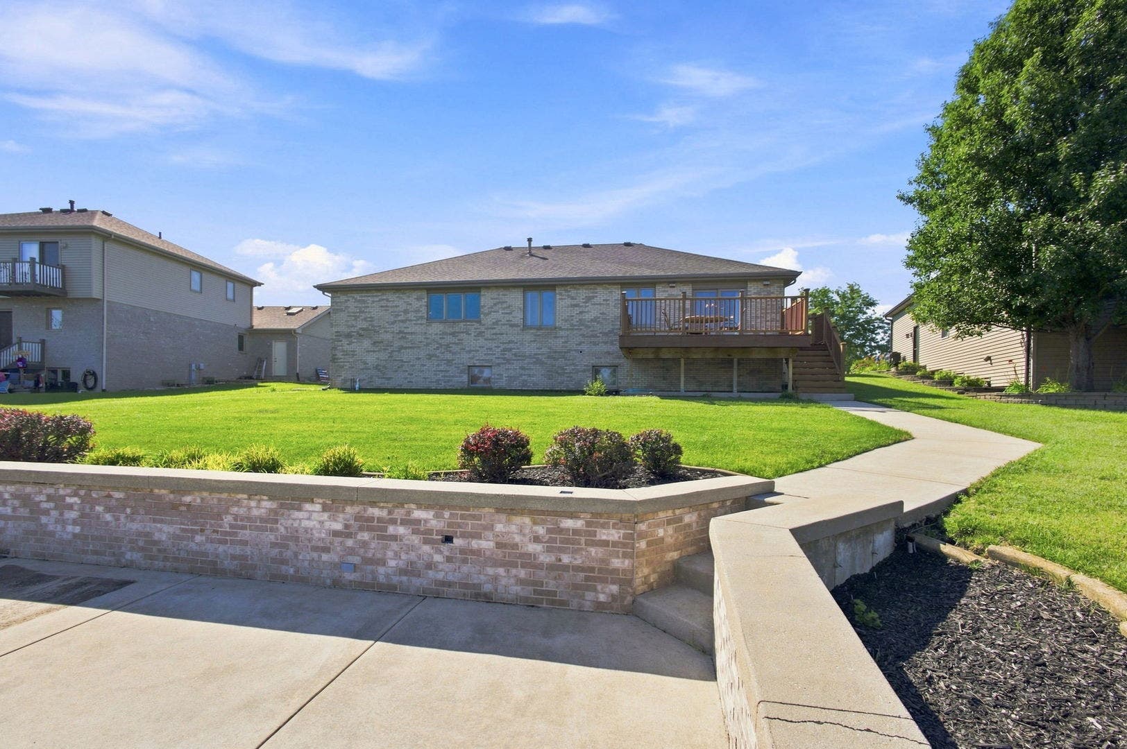 611 Edgewater Drive, Minooka, IL 60447 611 Edgewater Drive, Minooka, IL 60447