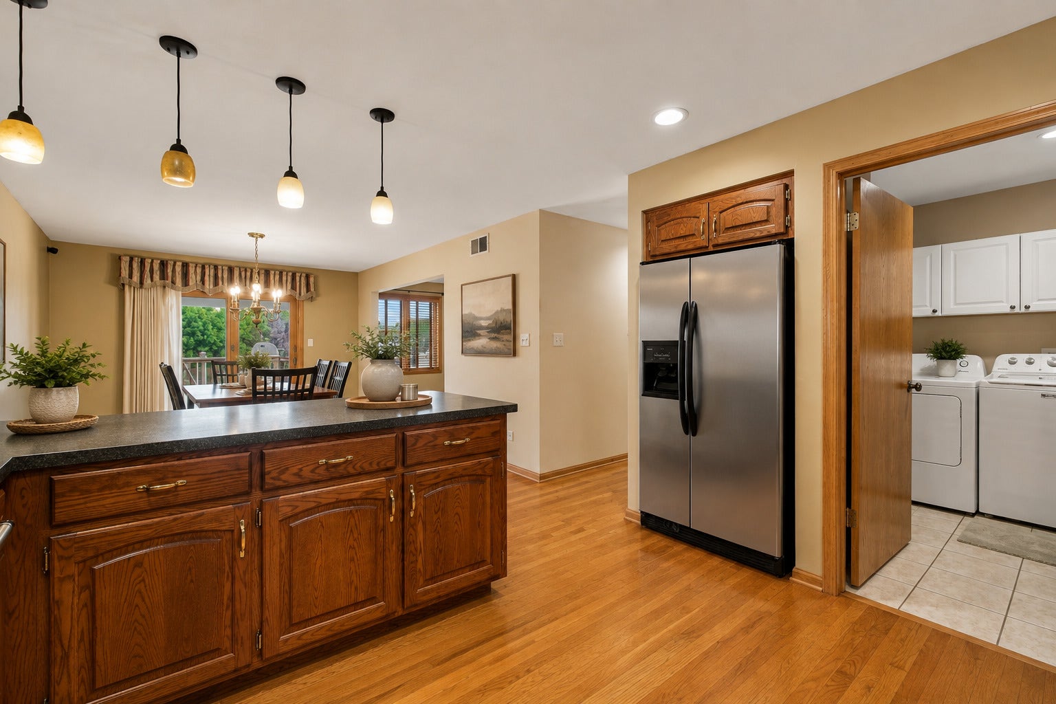 611 Edgewater Drive, Minooka, IL 60447 611 Edgewater Drive, Minooka, IL 60447