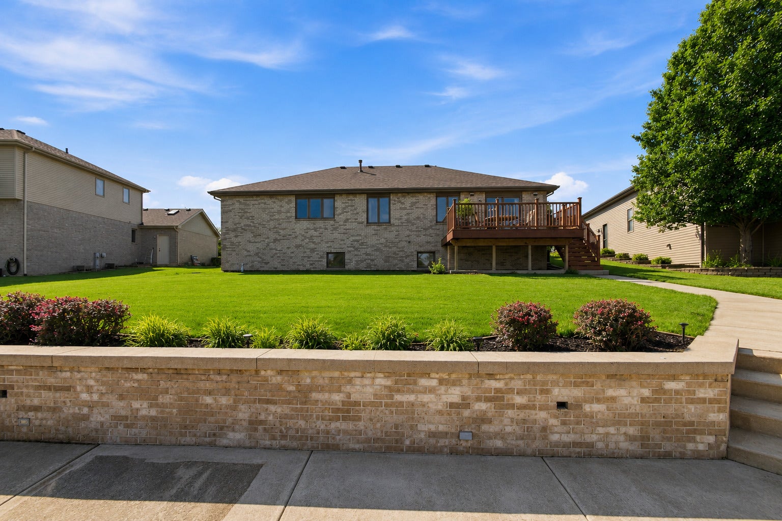 611 Edgewater Drive, Minooka, IL 60447 611 Edgewater Drive, Minooka, IL 60447