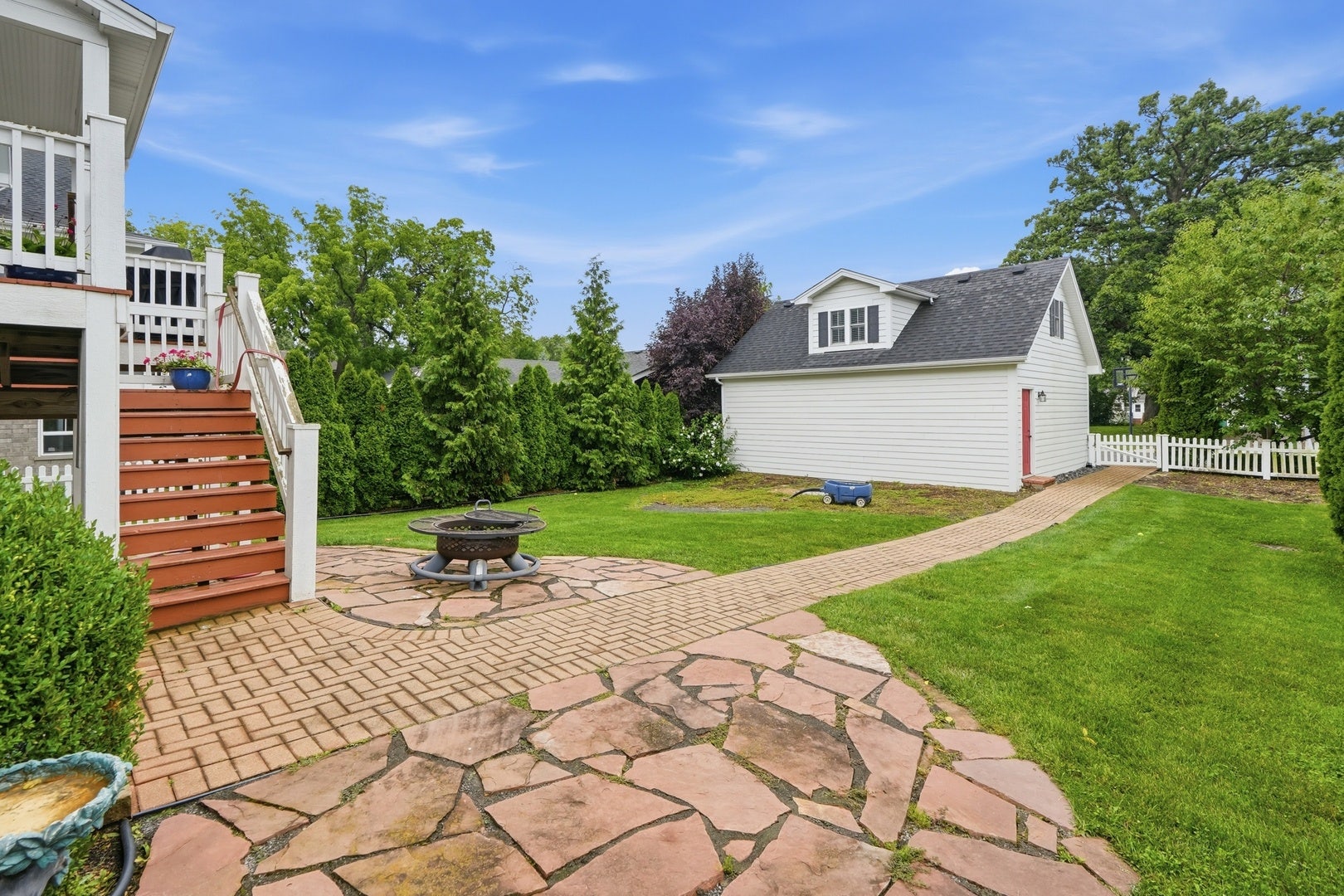 14410 3RD Avenue, Orland Park, IL 60462 14410 3RD Avenue, Orland Park, IL 60462