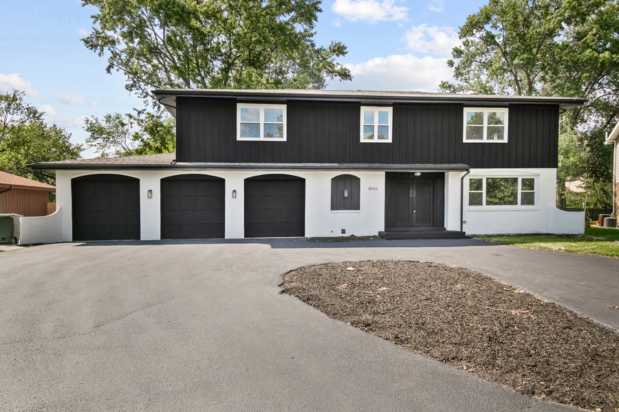 Property photo for 3045 Scott Crescent, Flossmoor, IL