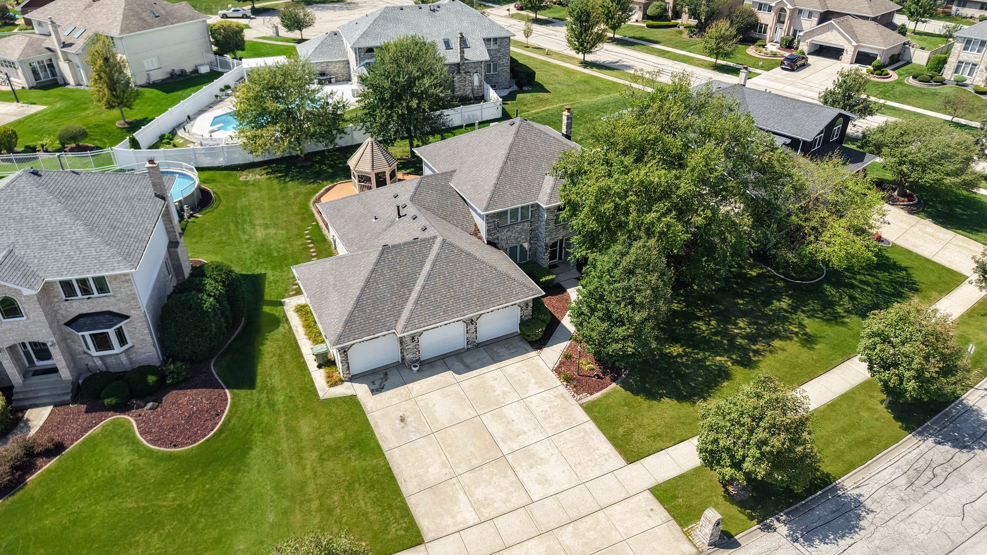 17316 92nd Avenue, Tinley Park, IL 60487