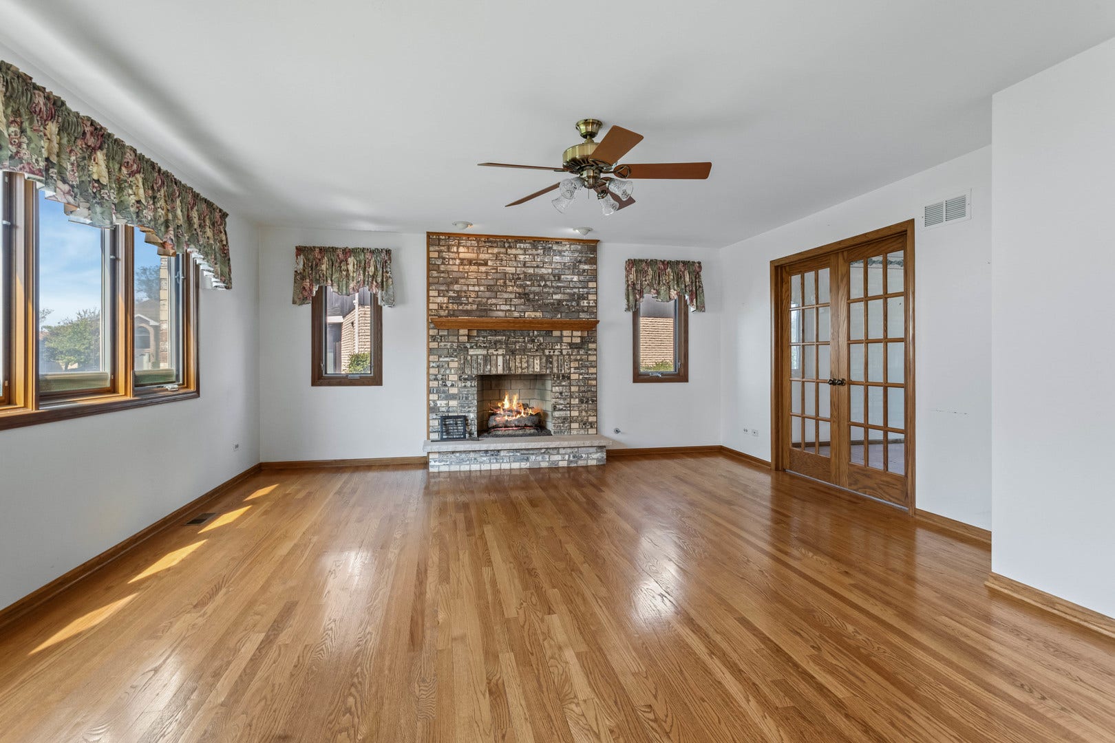 17316 92nd Avenue, Tinley Park, IL 60487