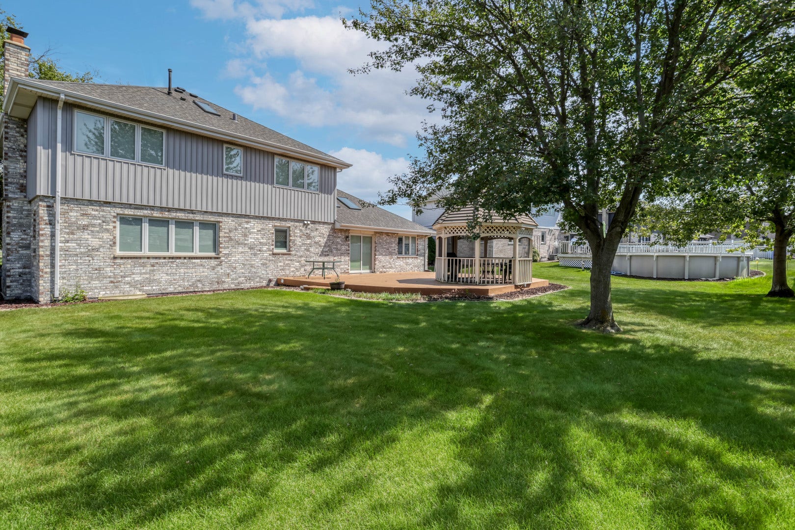 17316 92nd Avenue, Tinley Park, IL 60487