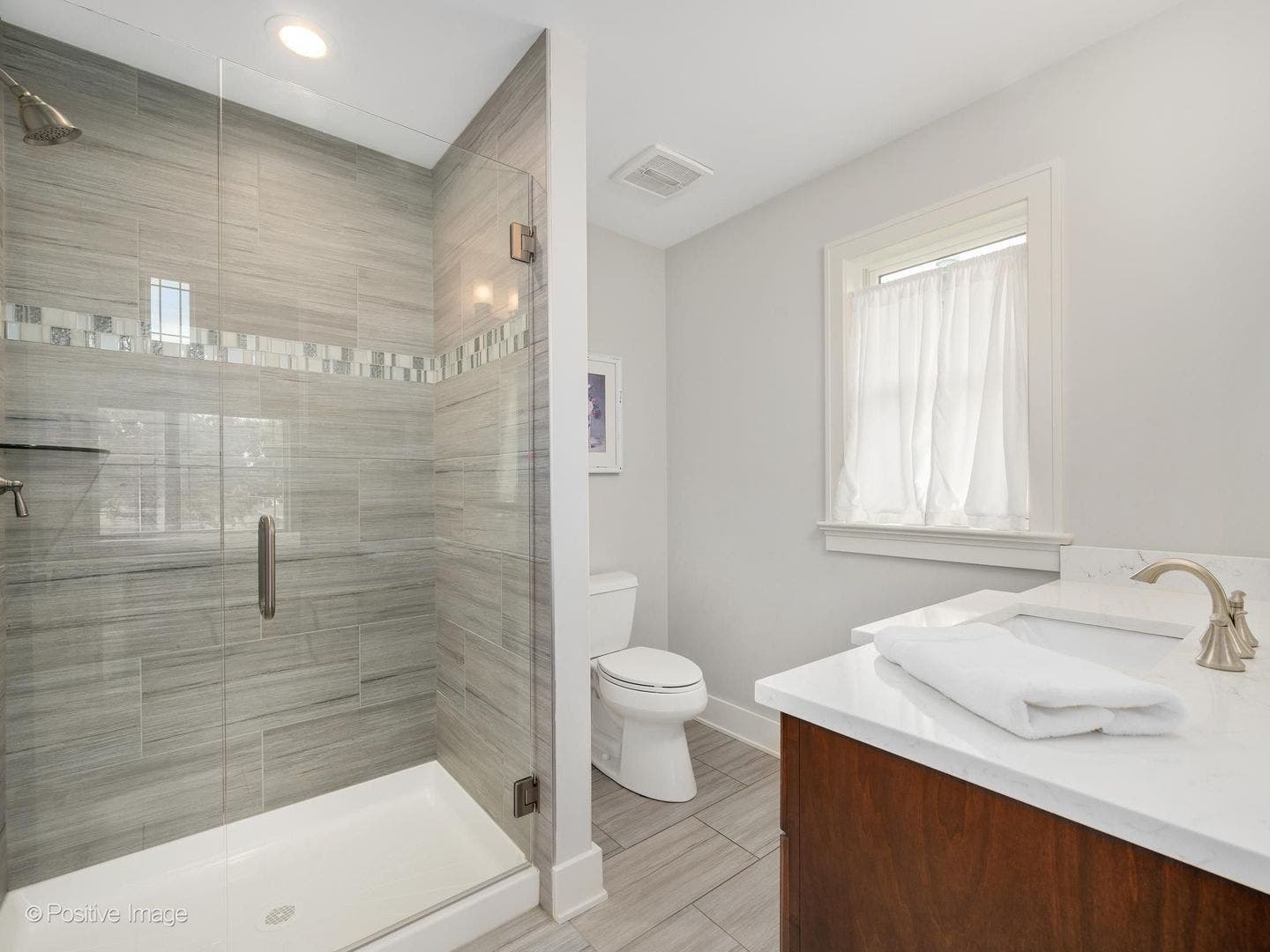 4517 Sherwood Avenue, Downers Grove, IL 60515 4517 Sherwood Avenue, Downers Grove, IL 60515