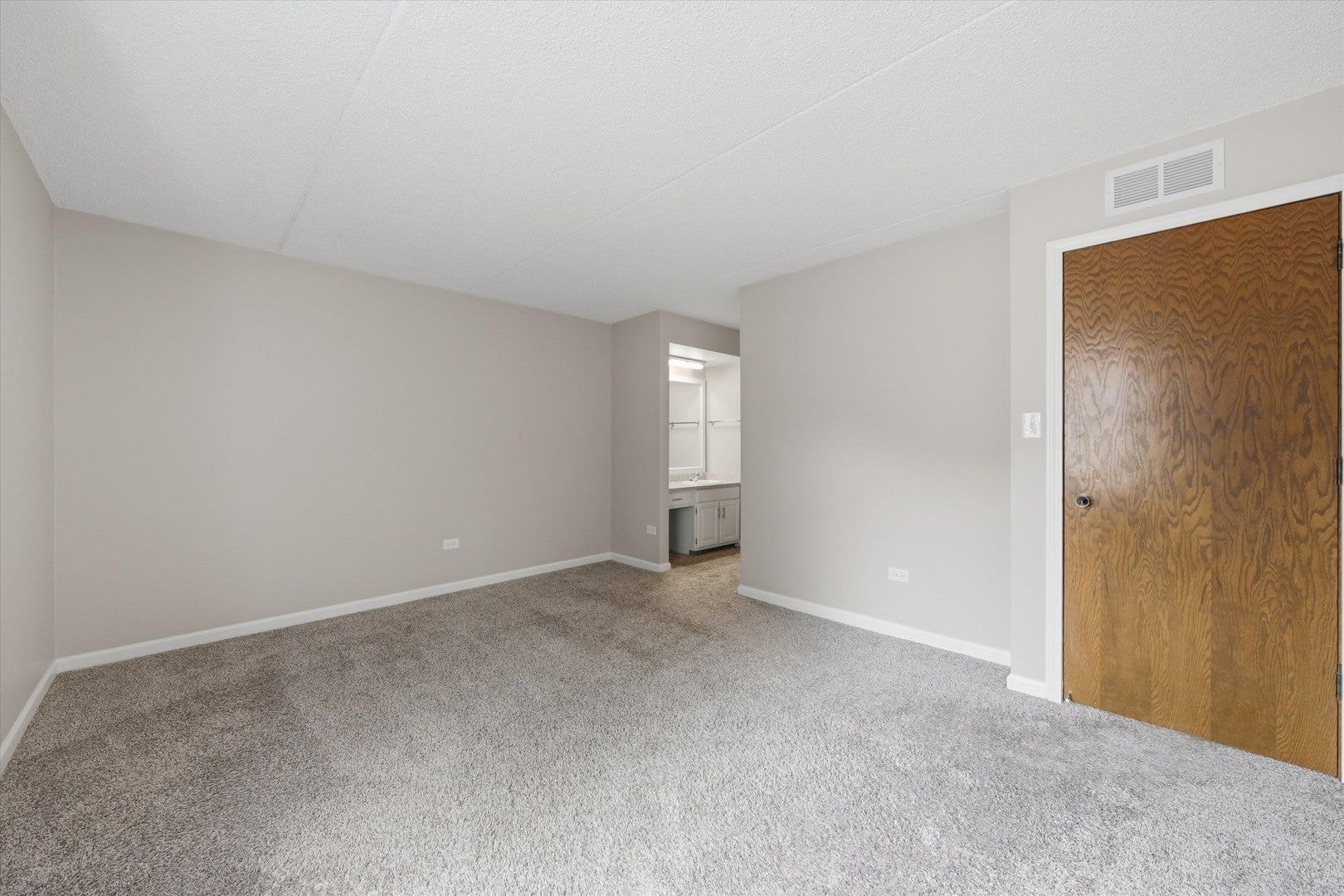 15724 Orlan Brook Drive, #189, Orland Park, IL 60462