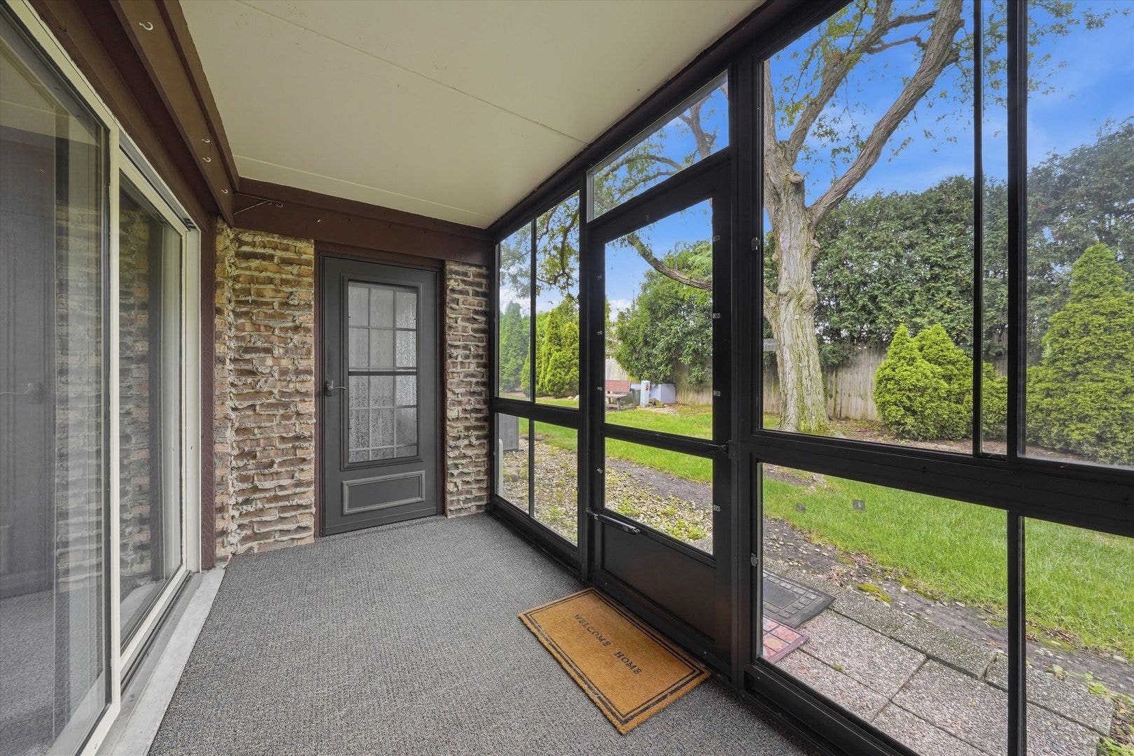 Nice Private View!!  No Looking Into Your Neighbor