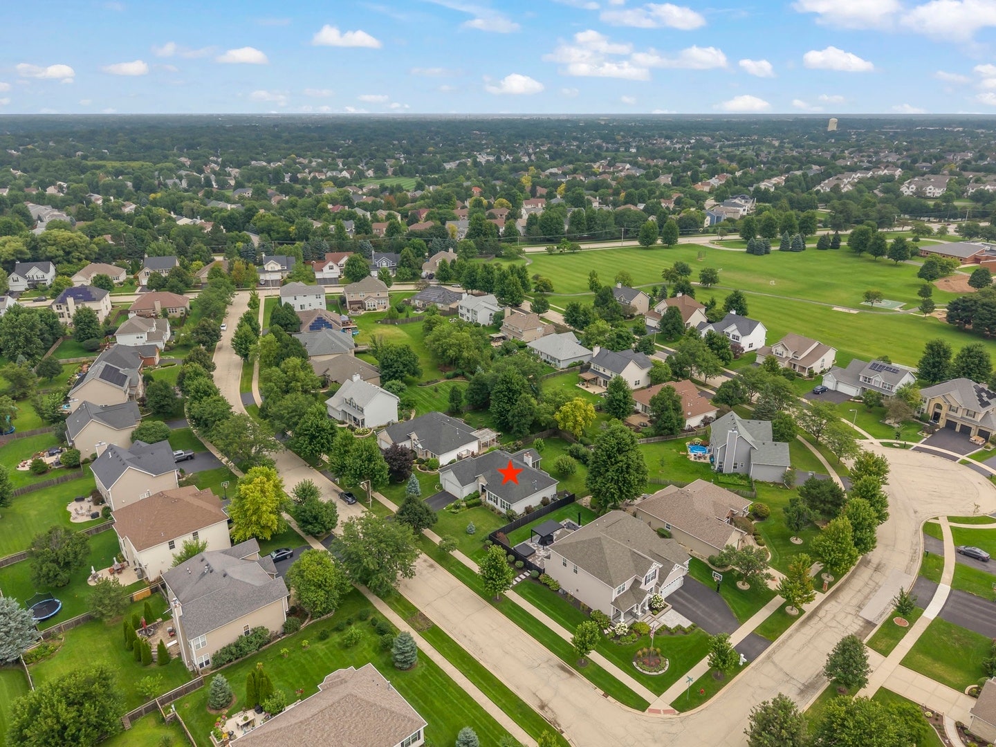 2168 Whitetail Drive, Aurora, IL 60503 Drone Overhead Photos