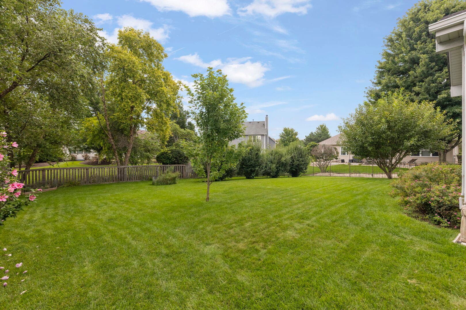 2168 Whitetail Drive, Aurora, IL 60503 2168 Whitetail Drive, Aurora, IL 60503