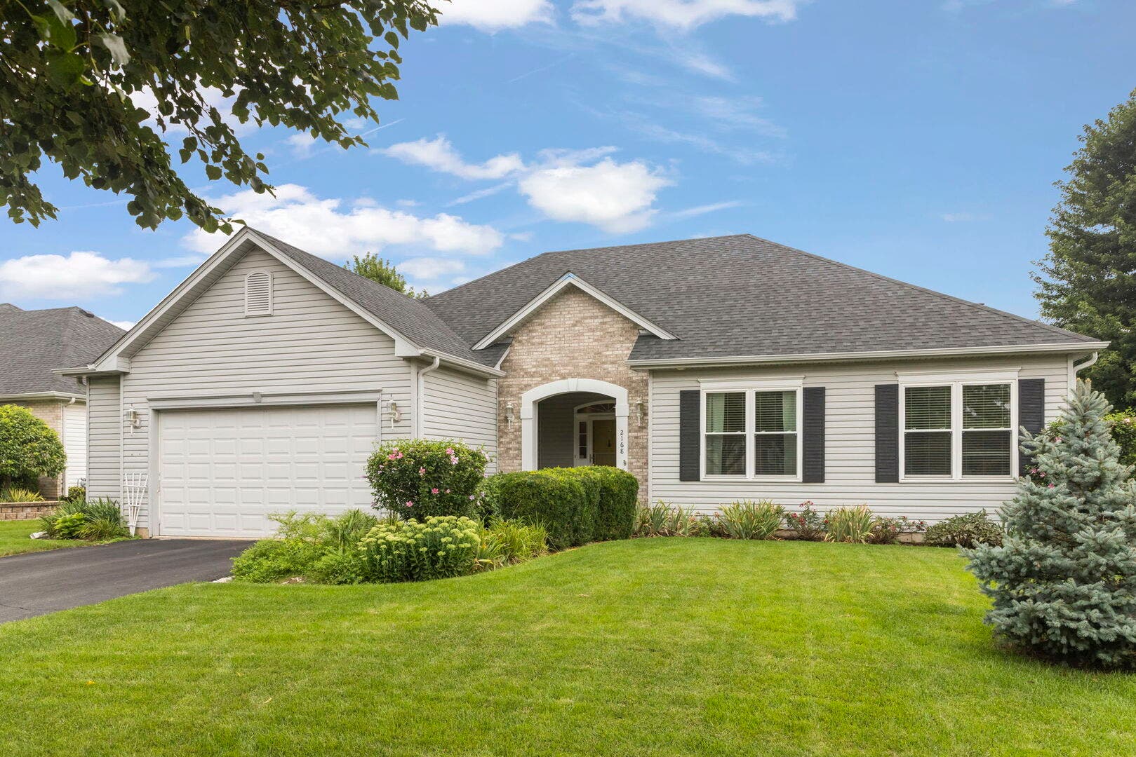 2168 Whitetail Drive, Aurora, IL 60503 2168 Whitetail Drive, Aurora, IL 60503