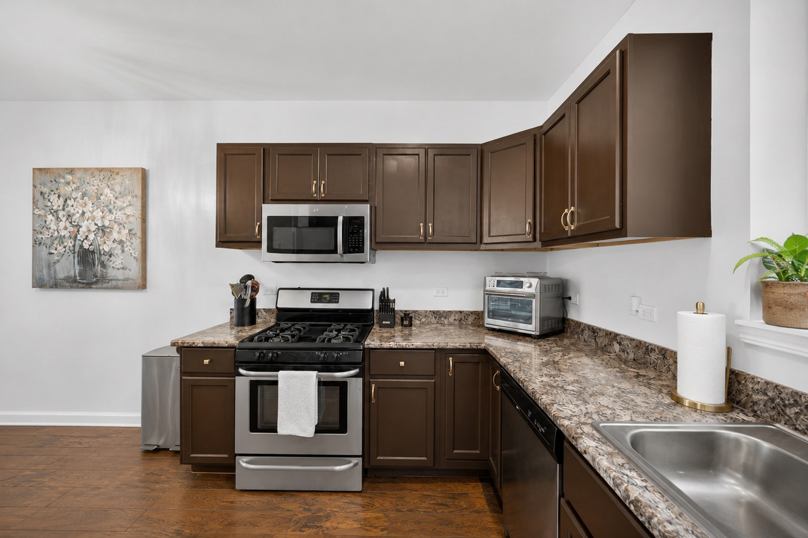 9135 Mansfield Drive, Tinley Park, IL 60487 9135 Mansfield Drive, Tinley Park, IL 60487