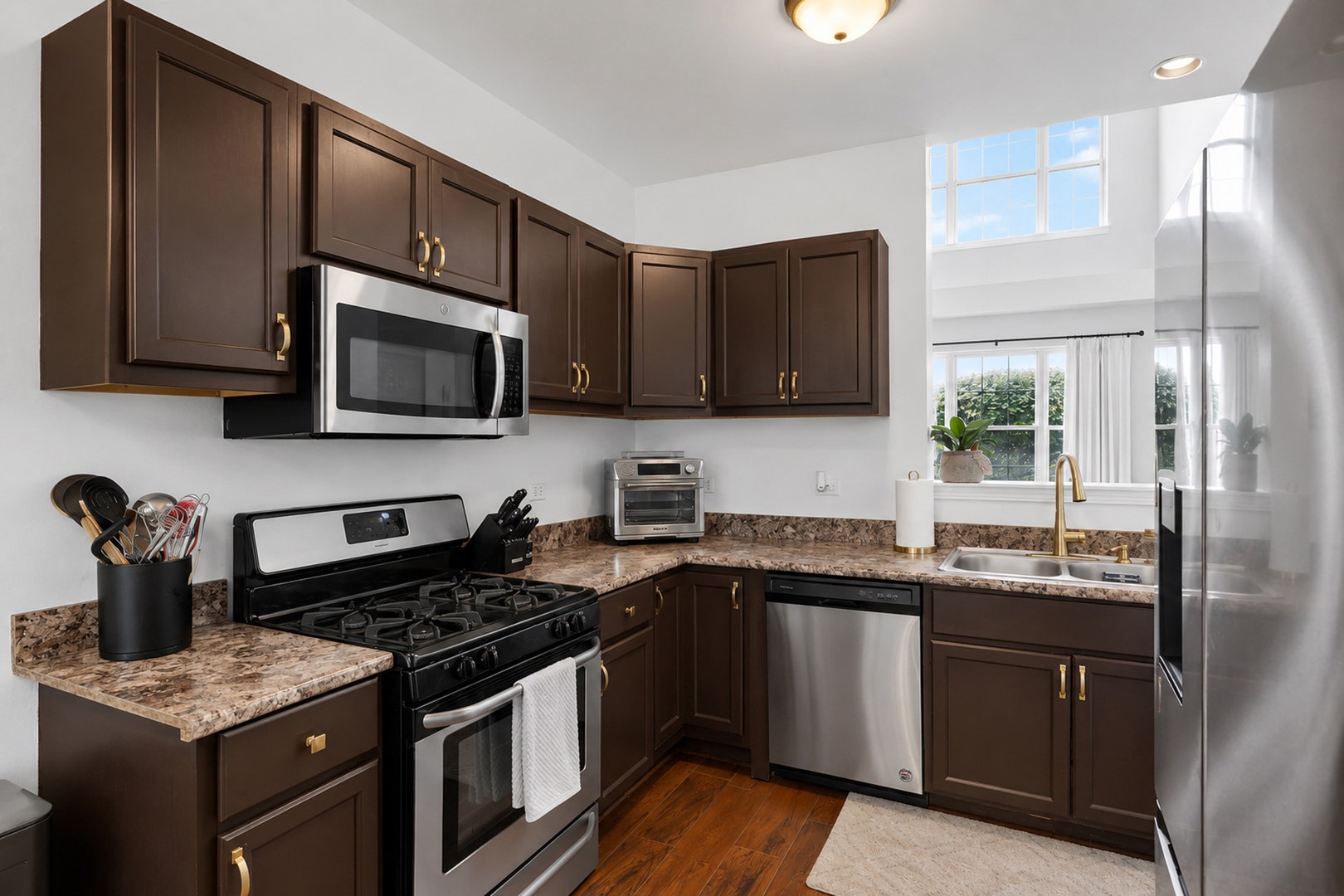 9135 Mansfield Drive, Tinley Park, IL 60487 9135 Mansfield Drive, Tinley Park, IL 60487