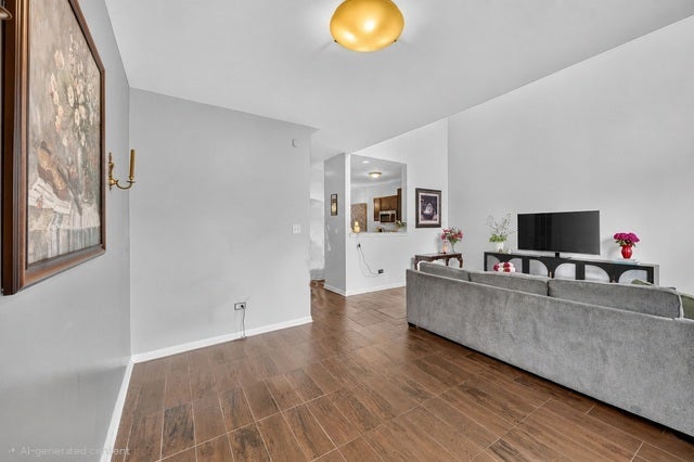9135 Mansfield Drive, Tinley Park, IL 60487 9135 Mansfield Drive, Tinley Park, IL 60487