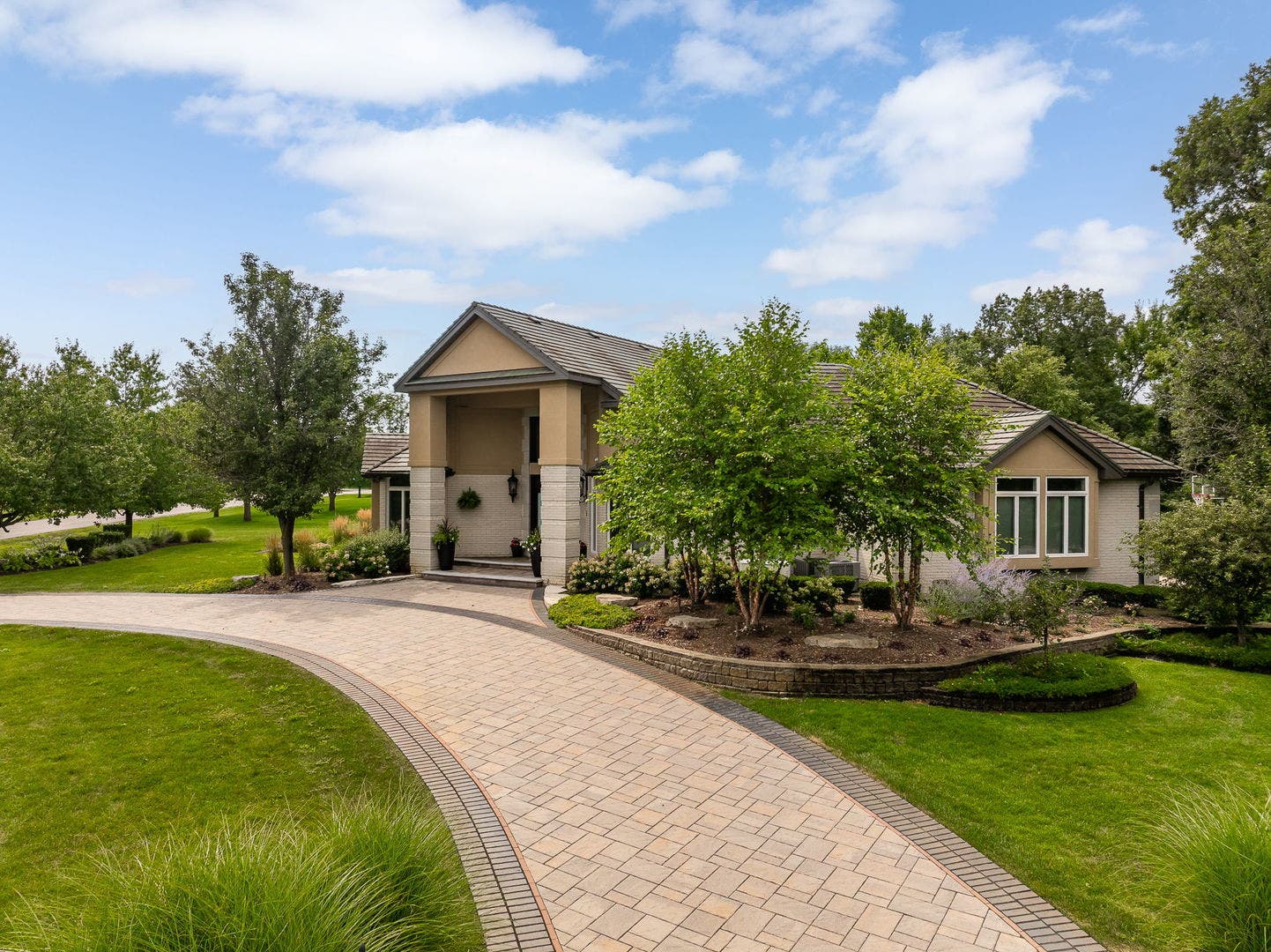 50 Stone Creek Drive, Lemont, IL 60439 50 Stone Creek Drive, Lemont, IL 60439