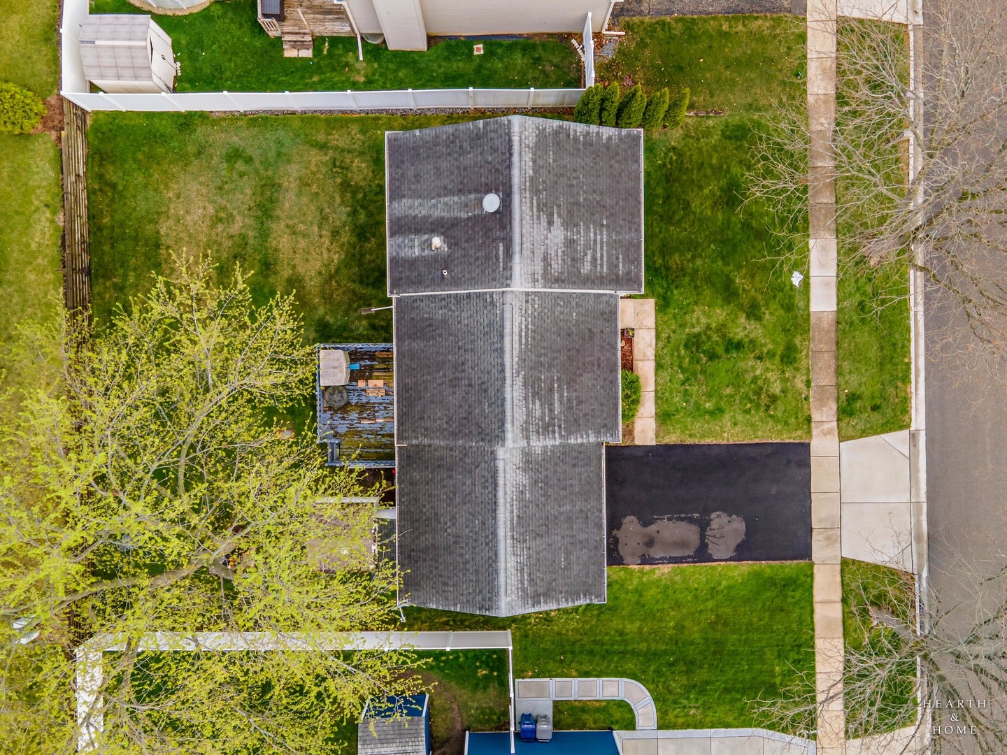 2075 Aronomink Circle, Elgin, IL 60123 2075 Aronomink Circle, Elgin, IL 60123