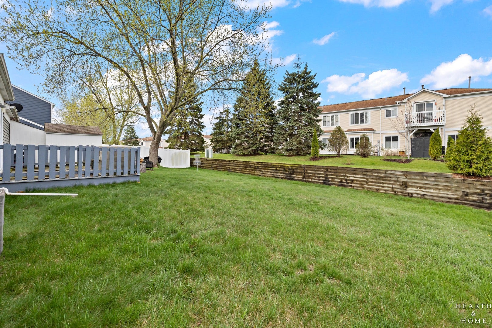 2075 Aronomink Circle, Elgin, IL 60123 2075 Aronomink Circle, Elgin, IL 60123