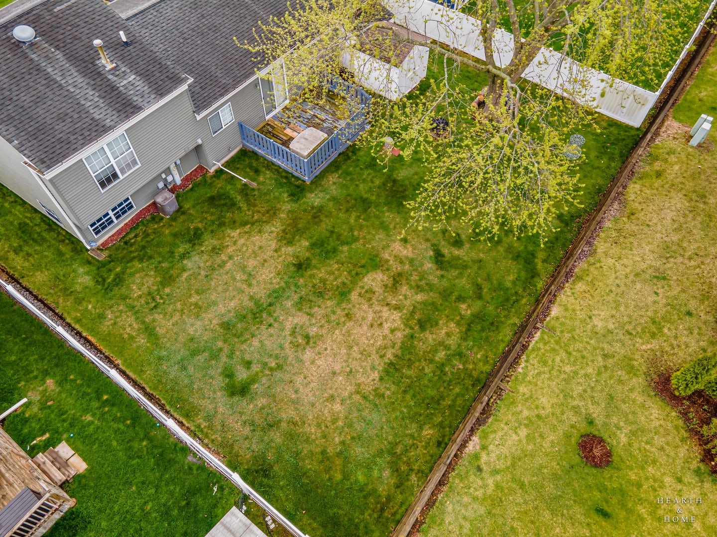 2075 Aronomink Circle, Elgin, IL 60123 2075 Aronomink Circle, Elgin, IL 60123
